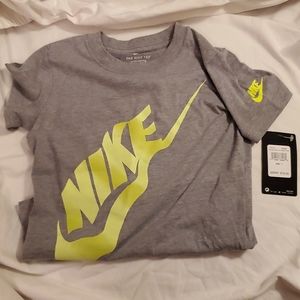 Boys Nike t-shirt